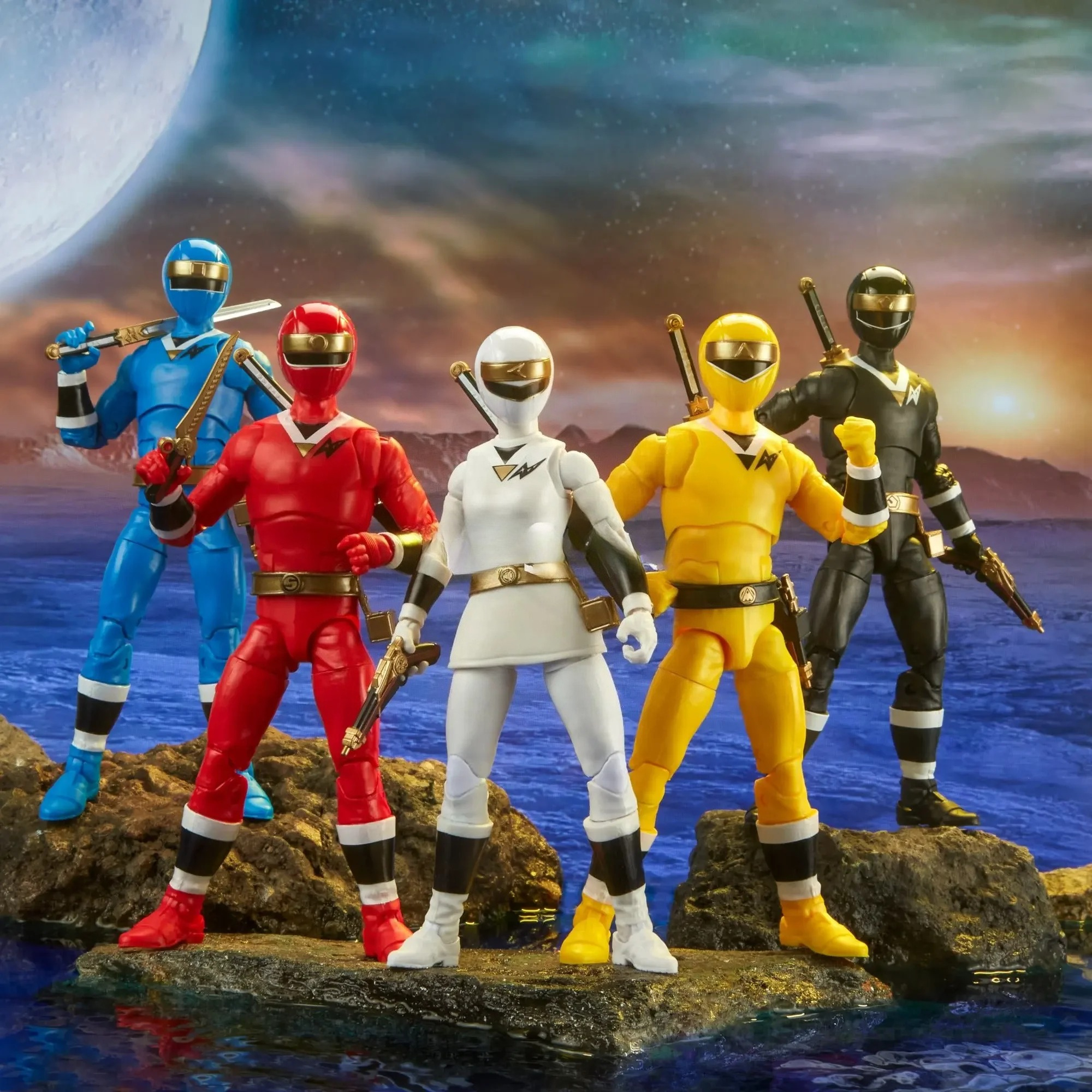 Hasbro Power Rangers Lightning - مراجعة Model Kit Power Rangers وسعره