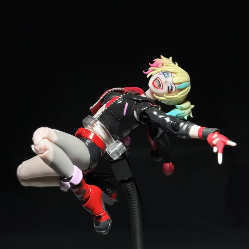 Kaiyodo Revoltech Amazing Yama - مراجعة Model Kit Harley Quinn وسعره