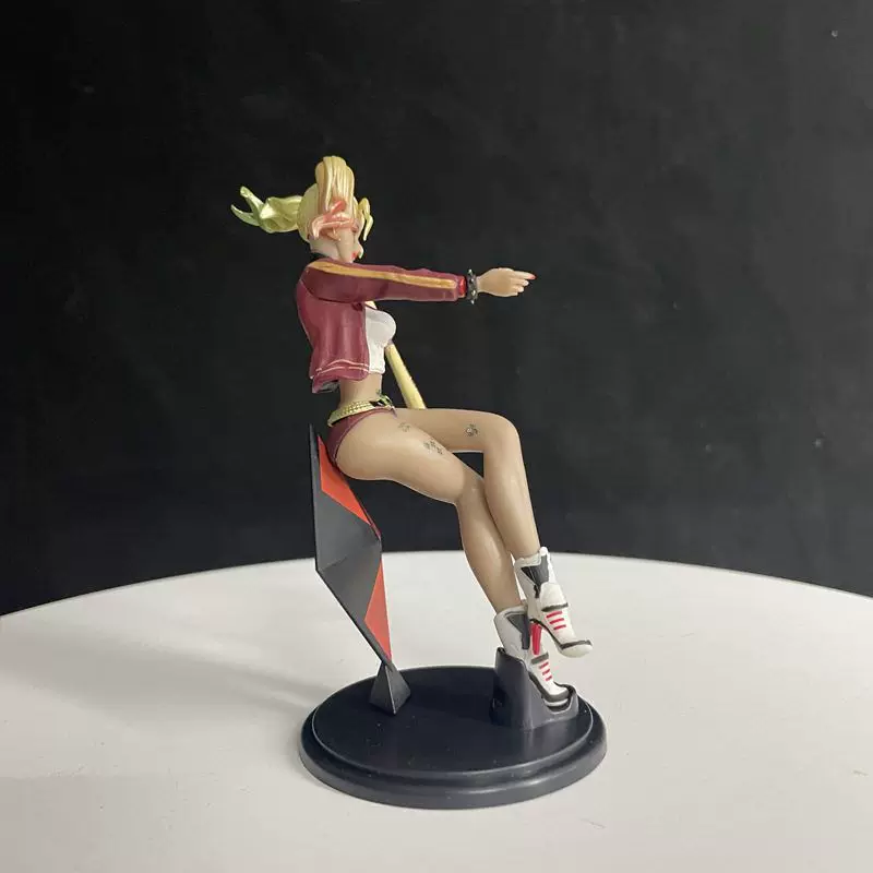 11cm Suicide Squad Harley Quin - مراجعة Model Kit Harley Quinn وسعره