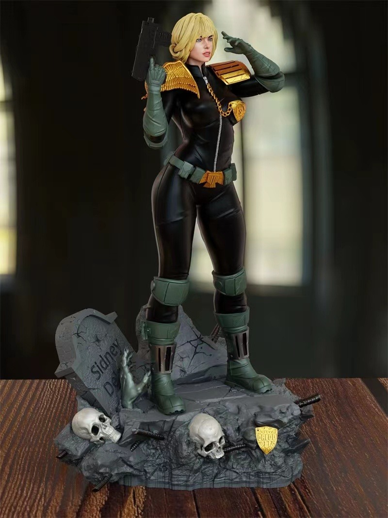 1/24 Scale Cassandra Anderson  - مراجعة Model Kit Judge وسعره