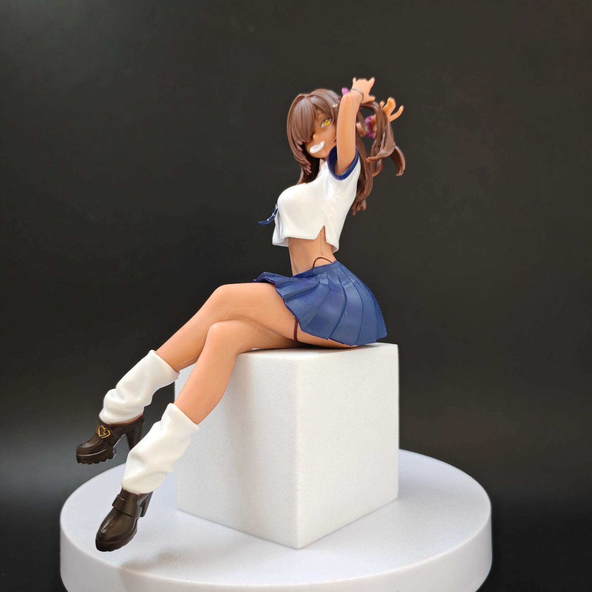 NIKKE：The Goddess of Victory A - مراجعة Model Kit Waifu وسعره