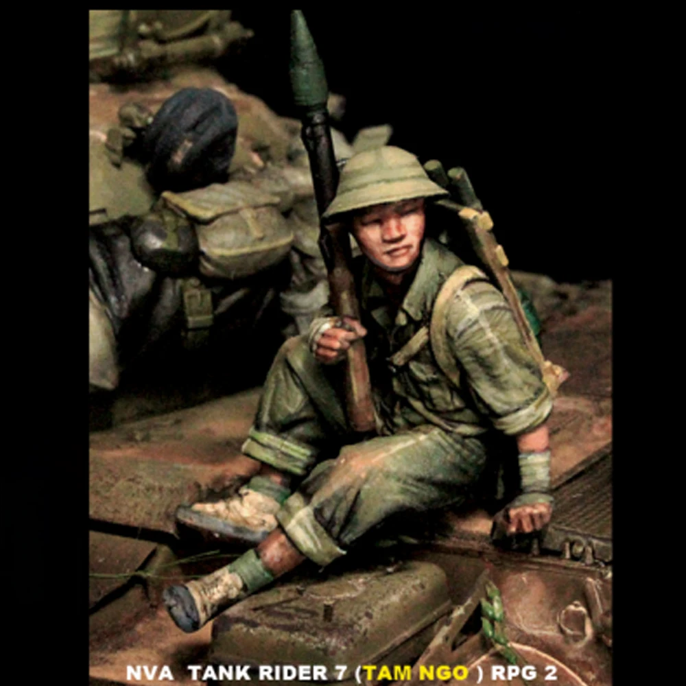 1/35 NVA Tank RIDER 7, RPD 2,  - مراجعة Model Kit Diorama وسعره