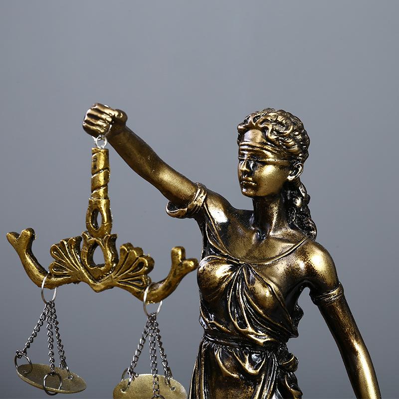 Antique Brass Lady Justice Sta - مراجعة Model Kit Judge وسعره