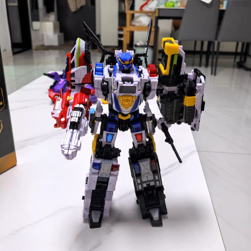 In Spot Garage Kit Power Range - مراجعة Model Kit Power Rangers وسعره
