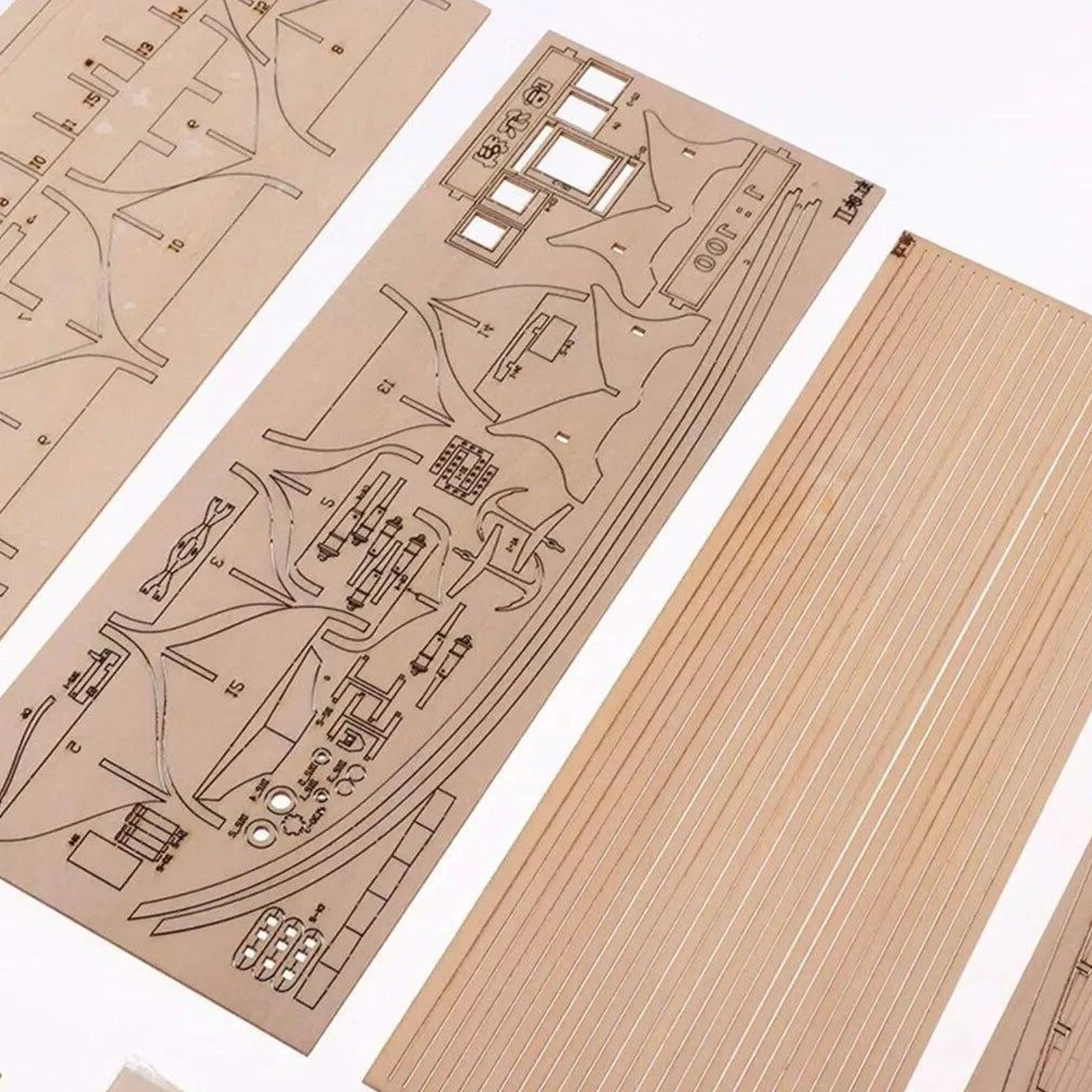 【Halcon Sailboat Wooden Model  - مراجعة Model Kit Simulator وسعره