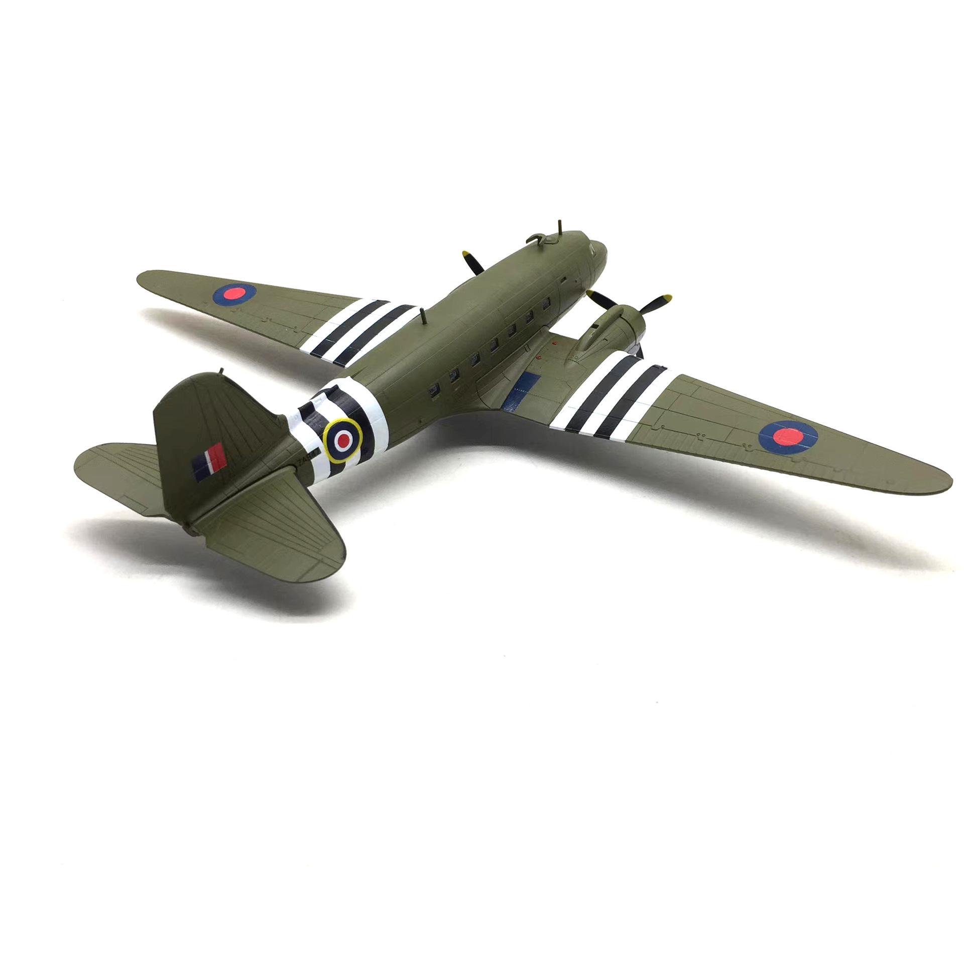 Scale 1/100 Model Diecast Allo - مراجعة Model Kit Simulator وسعره